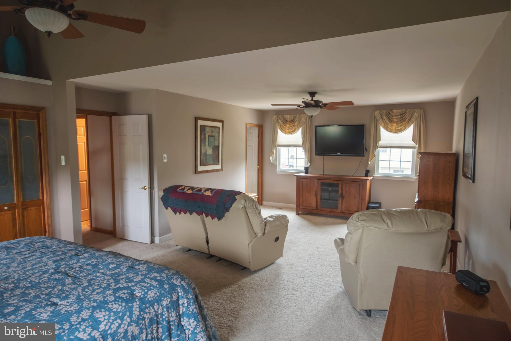 STURBRIDGE - Residential
