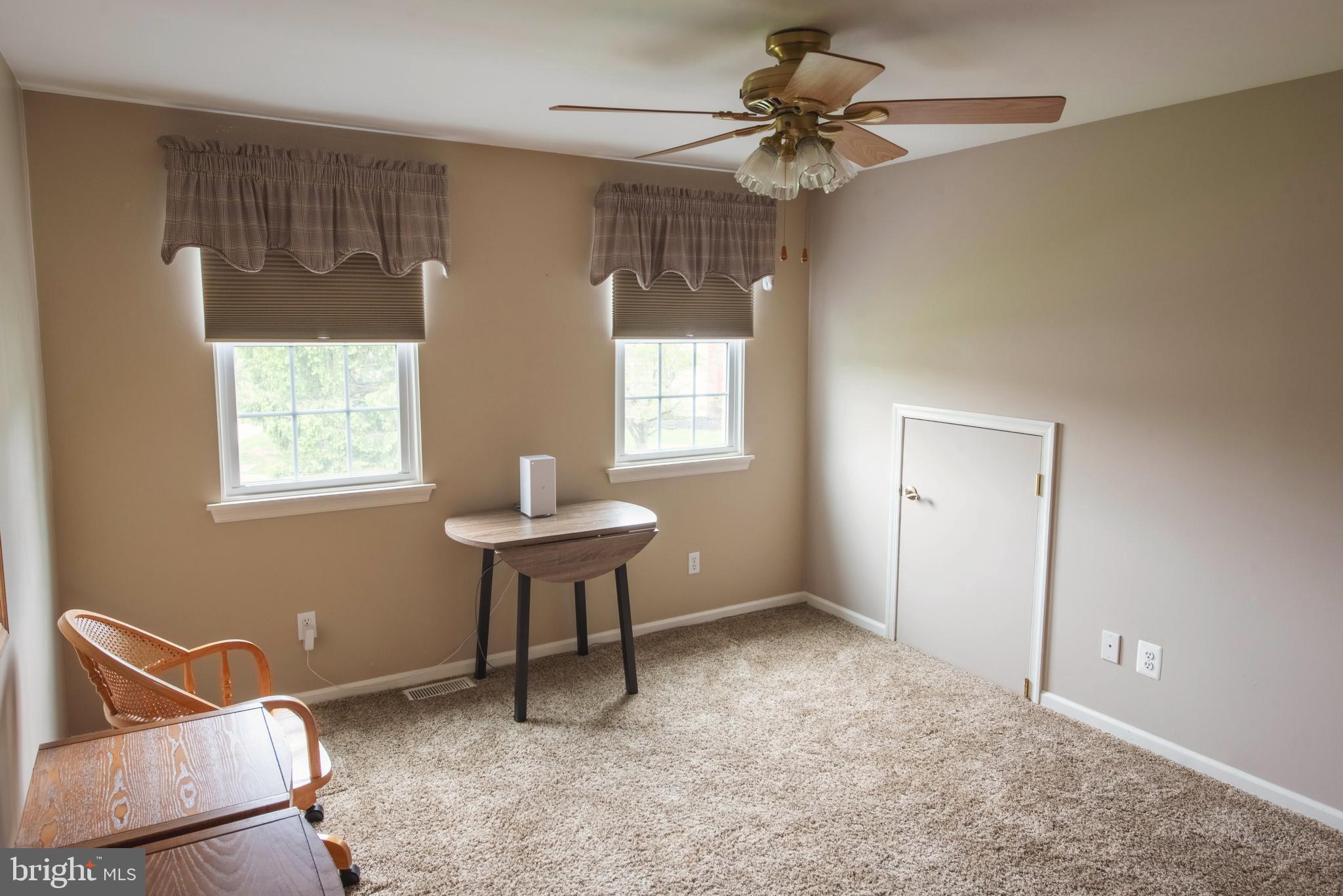 STURBRIDGE - Residential