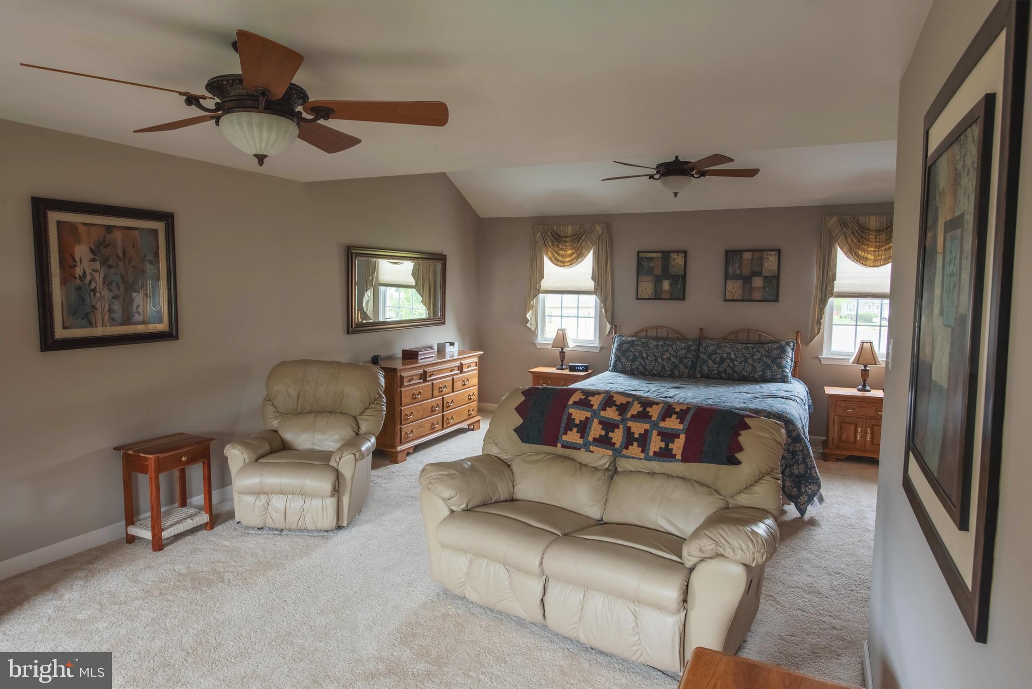 STURBRIDGE - Residential