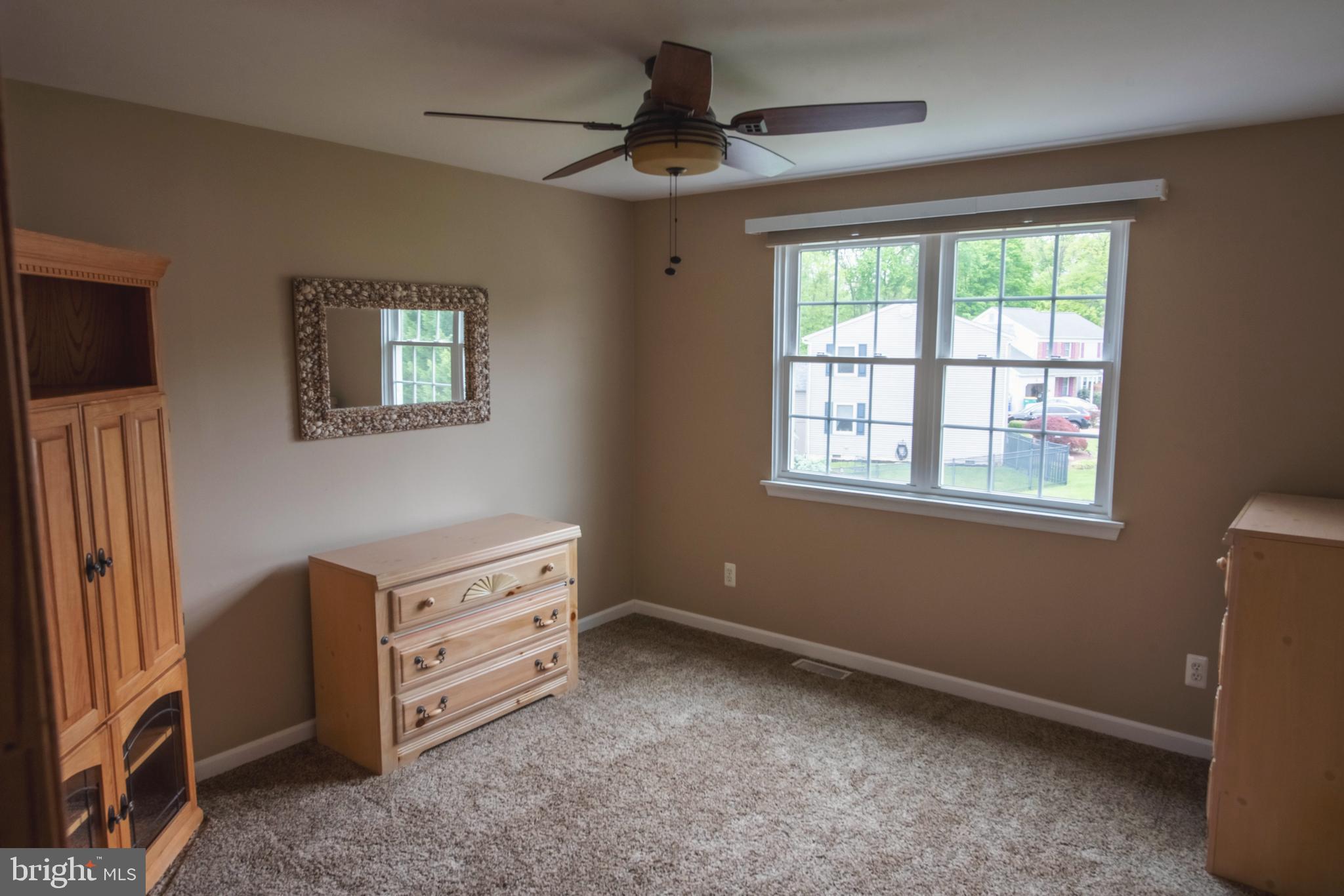 STURBRIDGE - Residential
