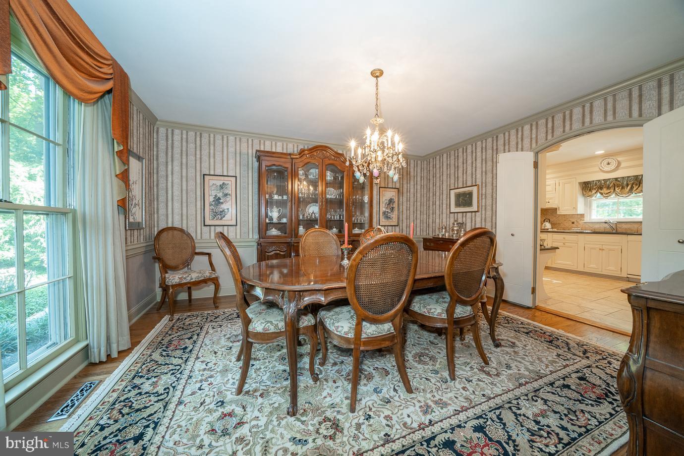 EARLES LAKE - Residential