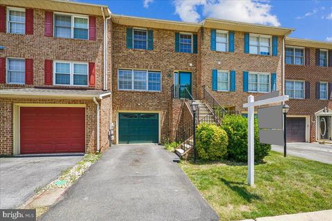 Townhouse For Sale - 1323 Lindsay Lane<br/> HAGERSTOWN, MD 21742