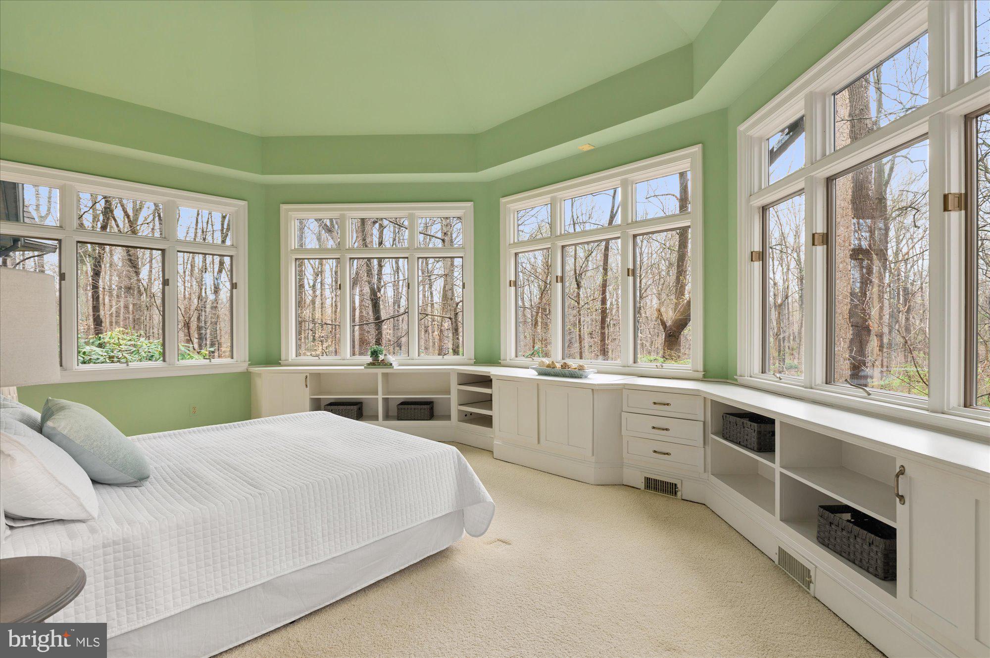 POTOMAC OUTSIDE - Residential