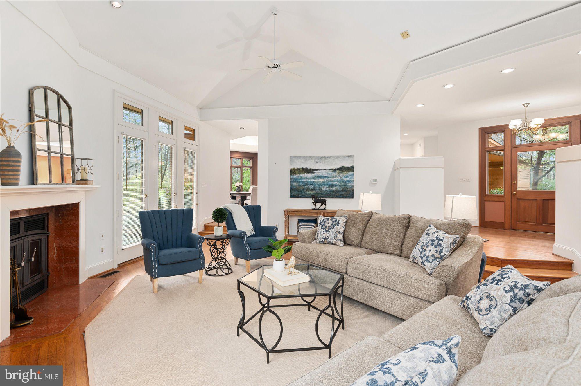 POTOMAC OUTSIDE - Residential