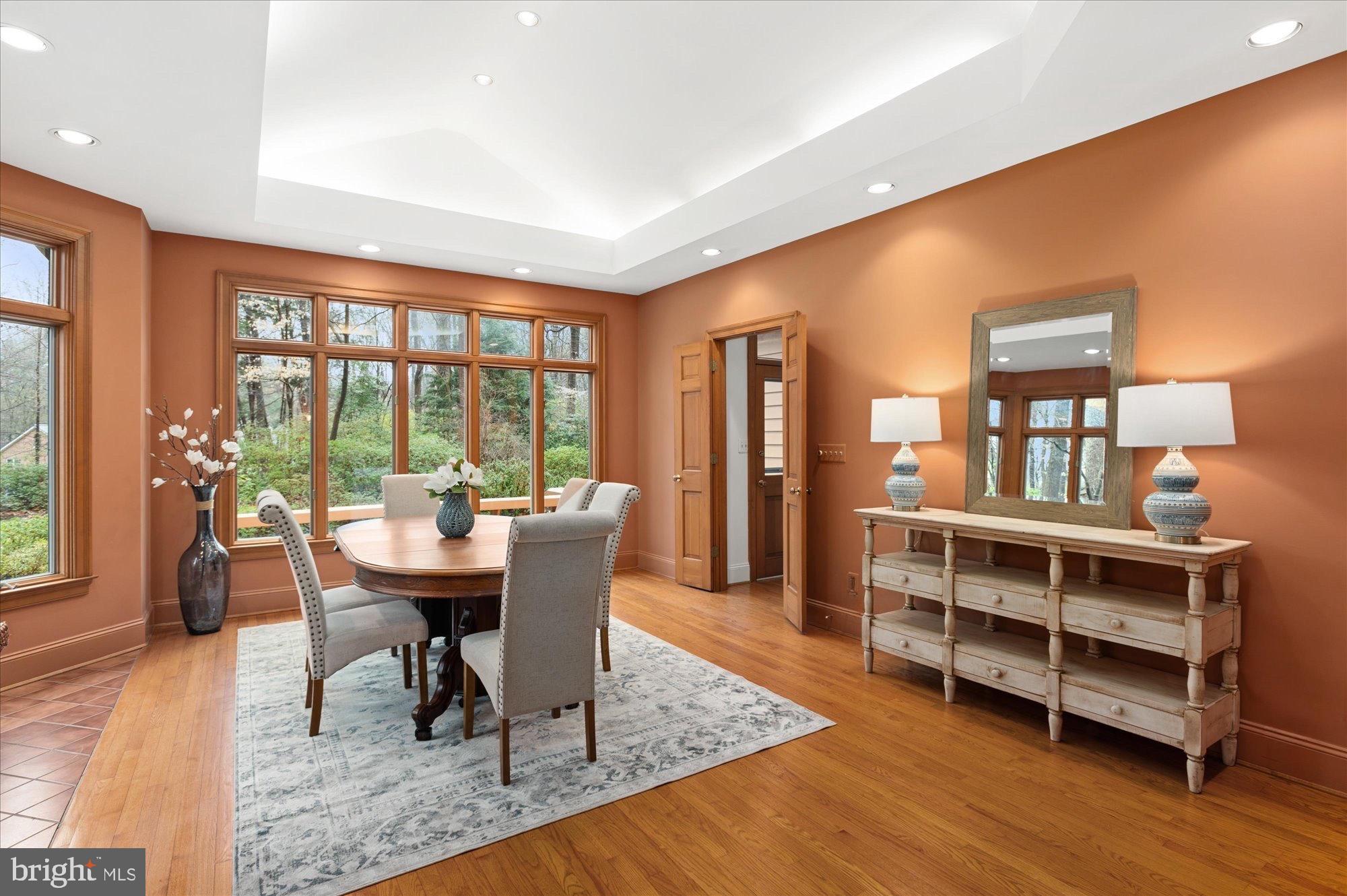 POTOMAC OUTSIDE - Residential