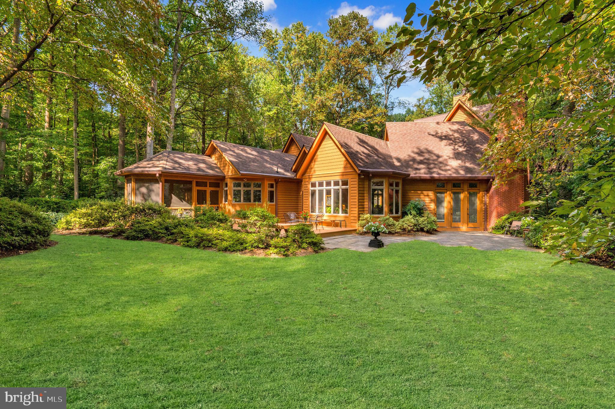 POTOMAC OUTSIDE - Residential