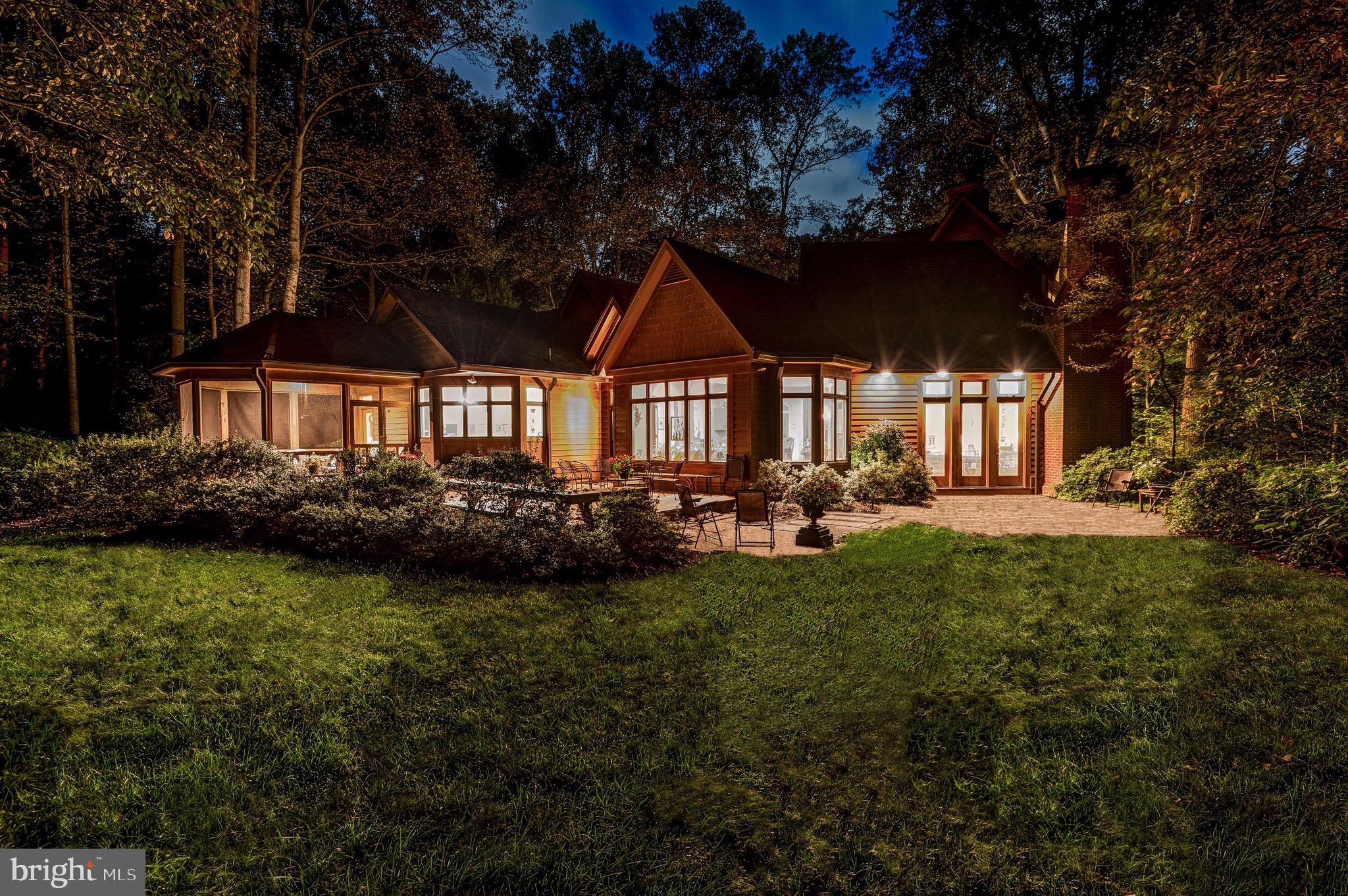 POTOMAC OUTSIDE - Residential