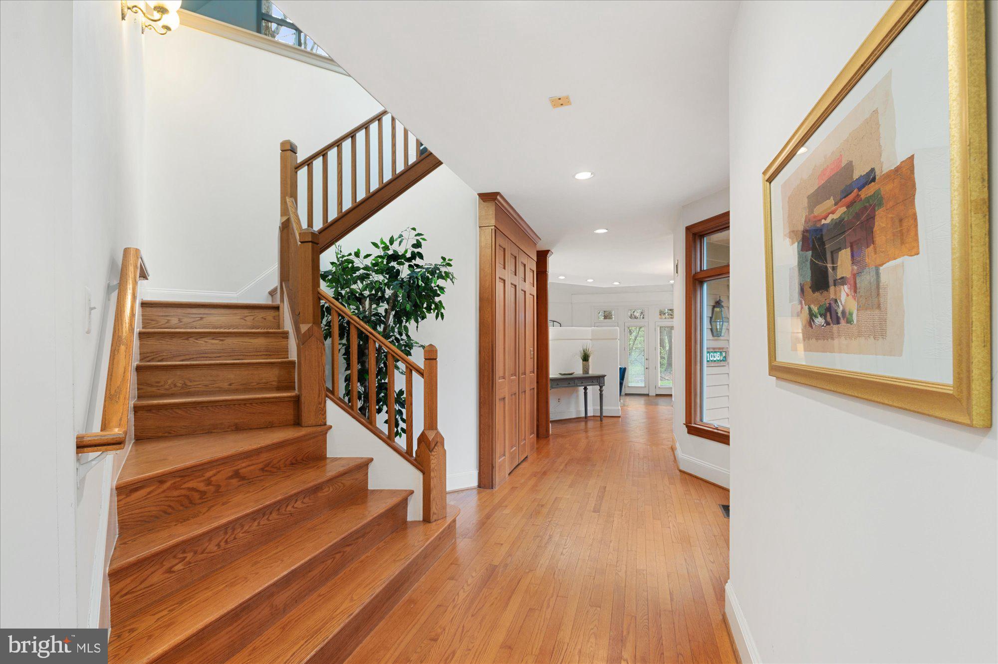 POTOMAC OUTSIDE - Residential