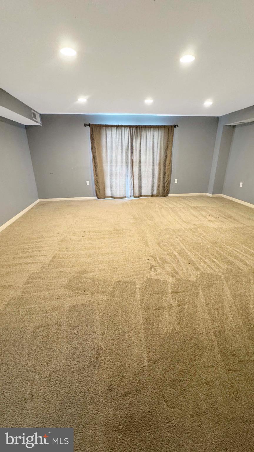 FOREST SPRING CONDO-PHAS - Residential