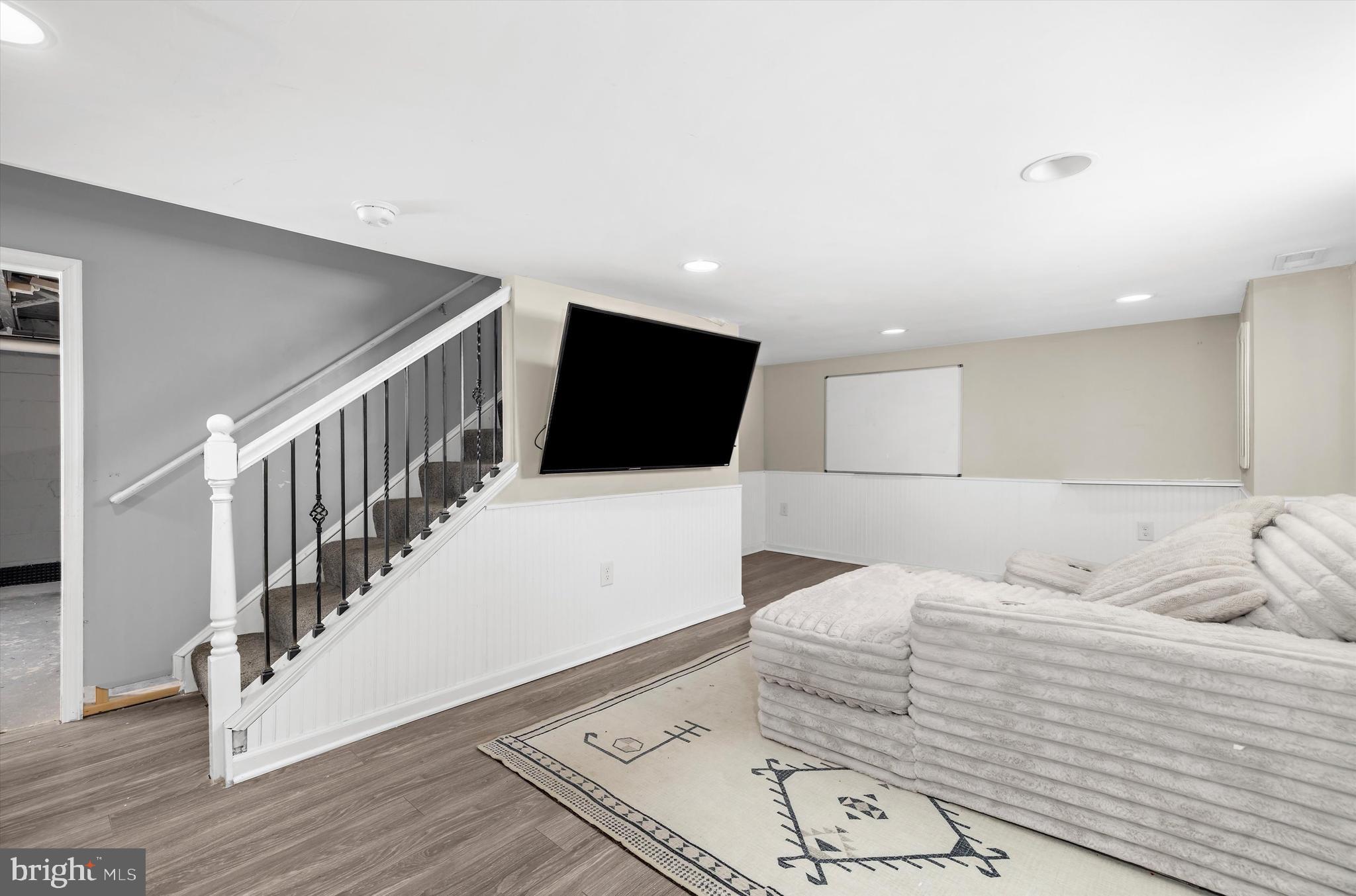 LINTHICUM HEIGHTS ANNEX - Residential