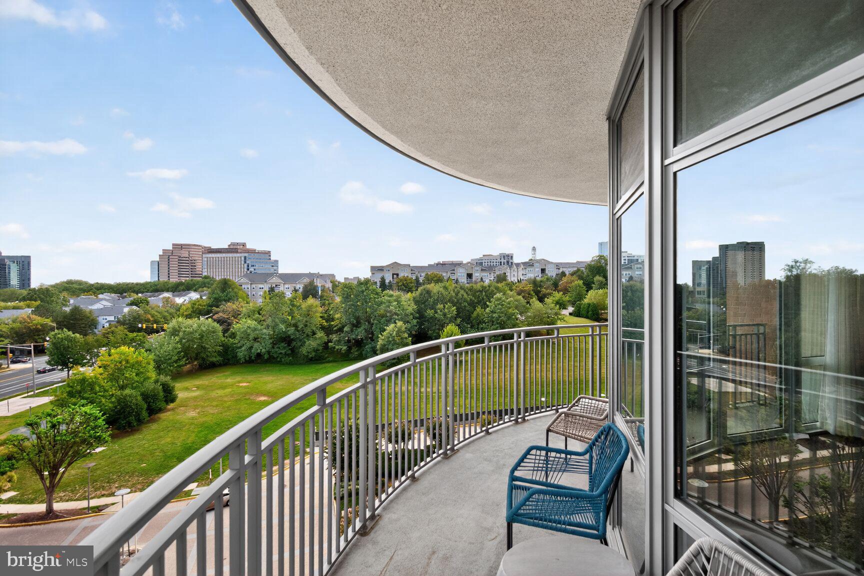 ONE PARK CREST CONDOMINIUM - Residential