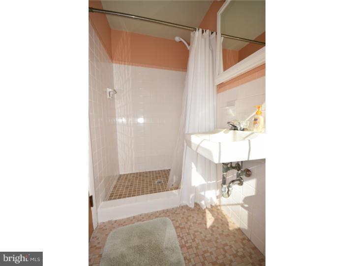 GREENWOOD SQUARE - Residential