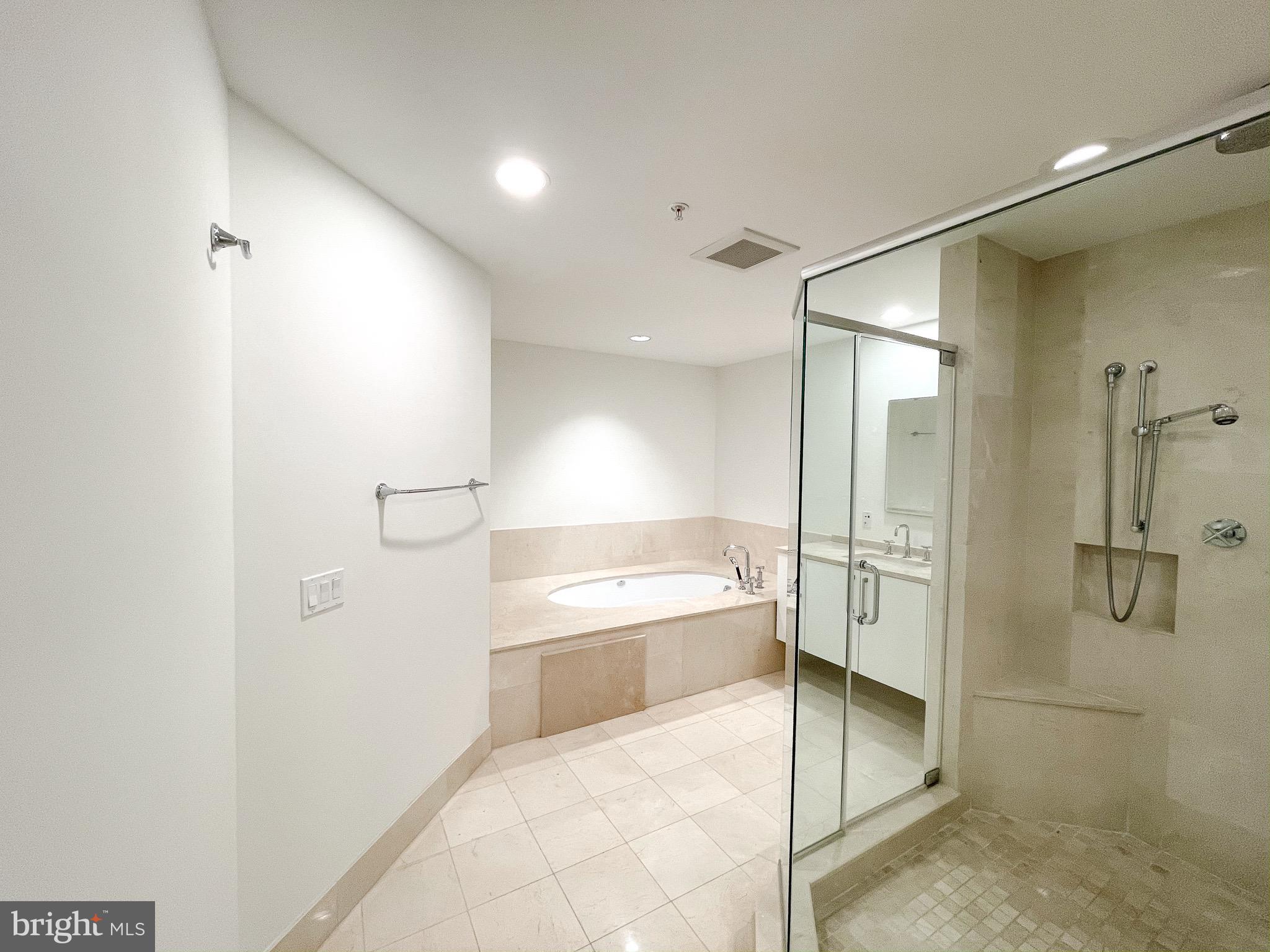 INNER HARBOR - Residential