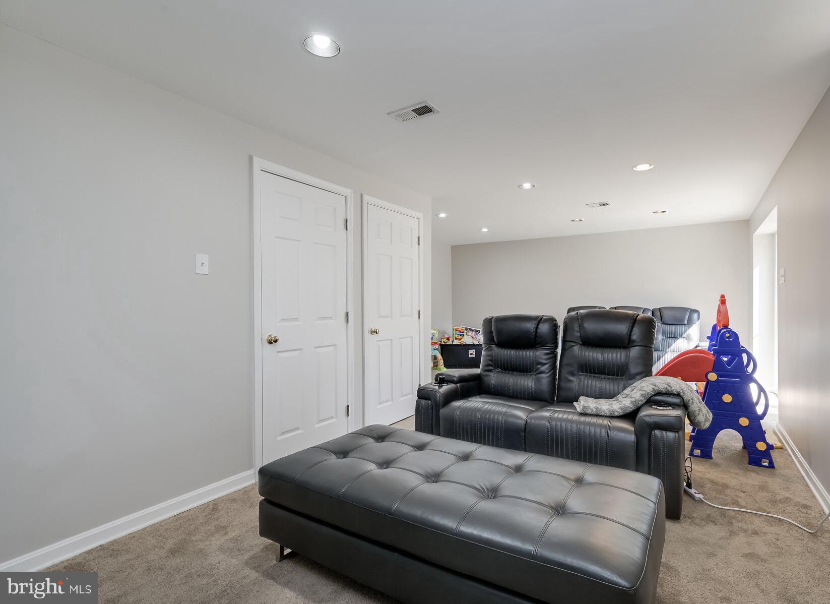 BERRYMANS GLEN - Residential