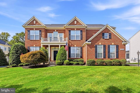 Photo of 22399 Dolomite Hills Drive, ASHBURN, VA 20148 (MLS # VALO2139096)