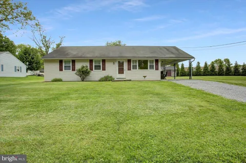 2377 Hultzapple Drive, Chambersburg, PA MLS: PAFL2027204