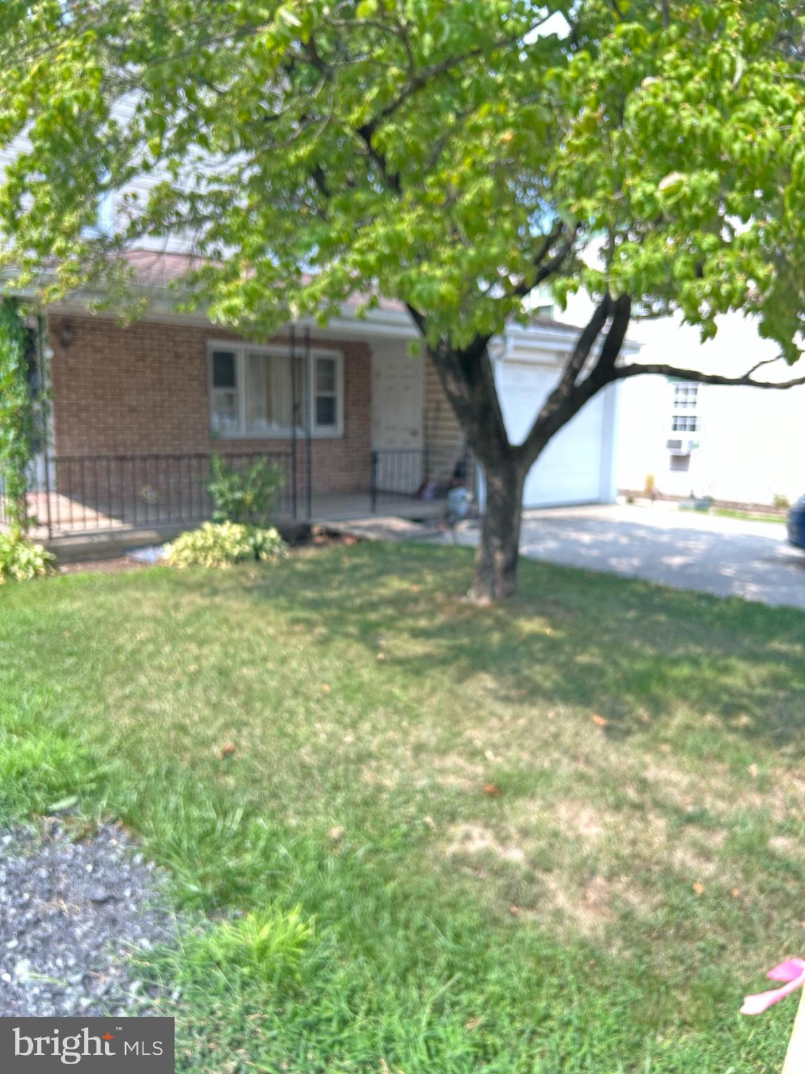 583 COLUMBIA AVENUE