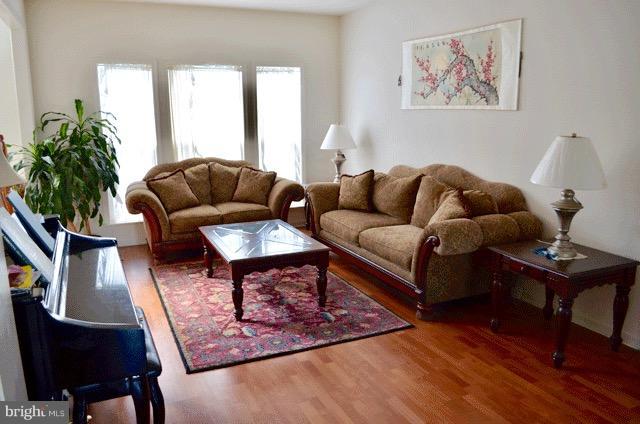 LEELAND STATION - Residential Lease