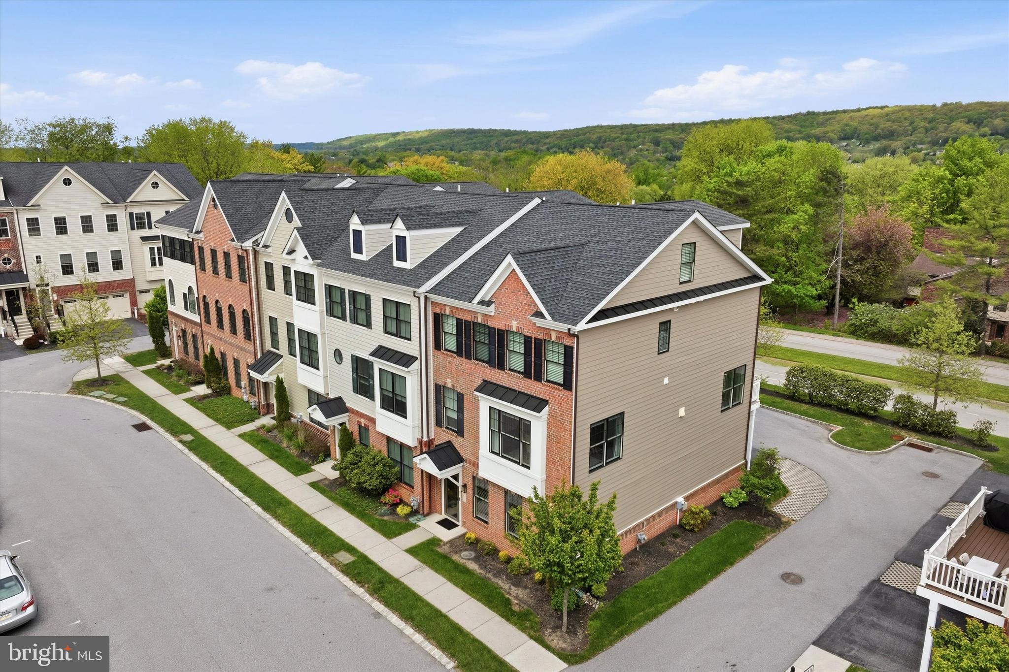 PARKVIEW - Residential
