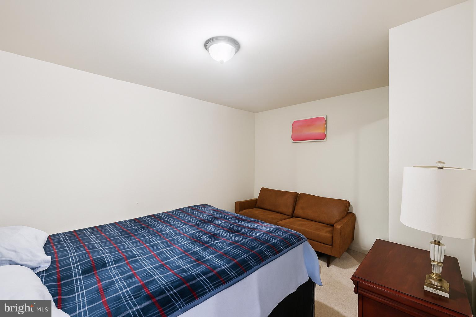 FLOWER HILL - Residential