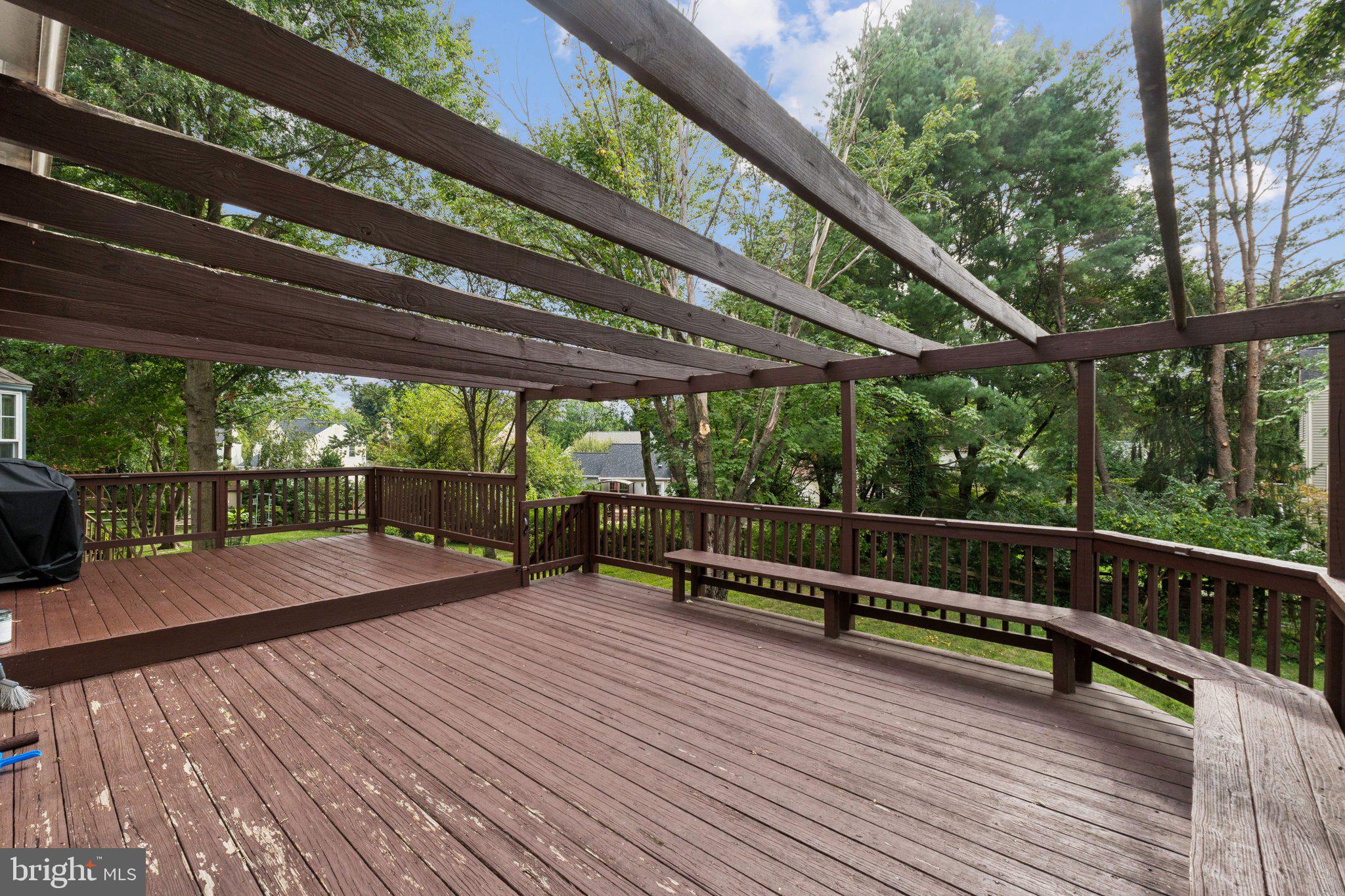 FLOWER HILL - Residential