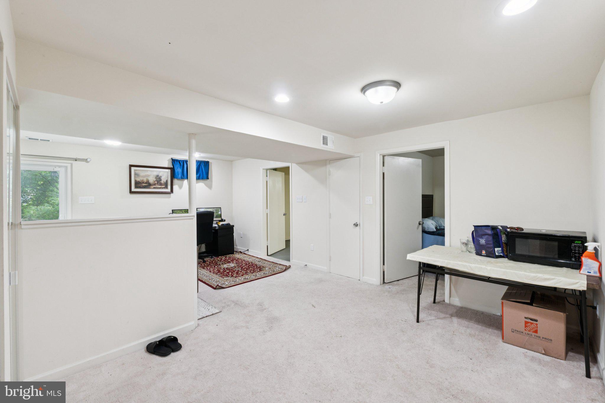 FLOWER HILL - Residential