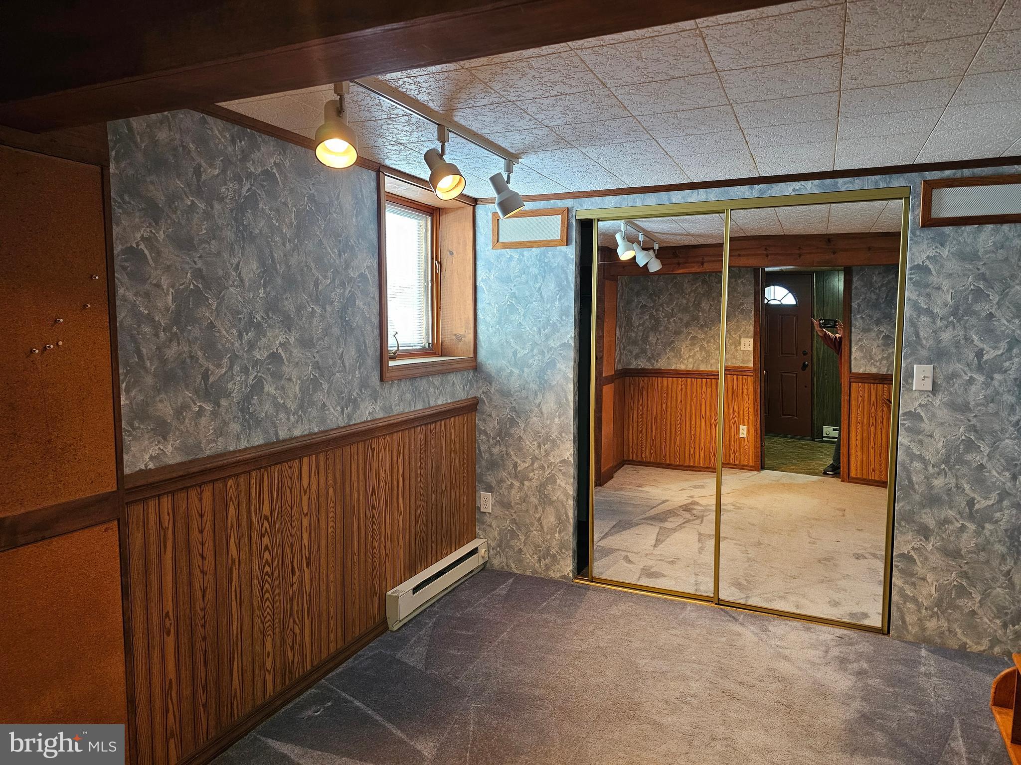 VALLEY VIEW - Residential