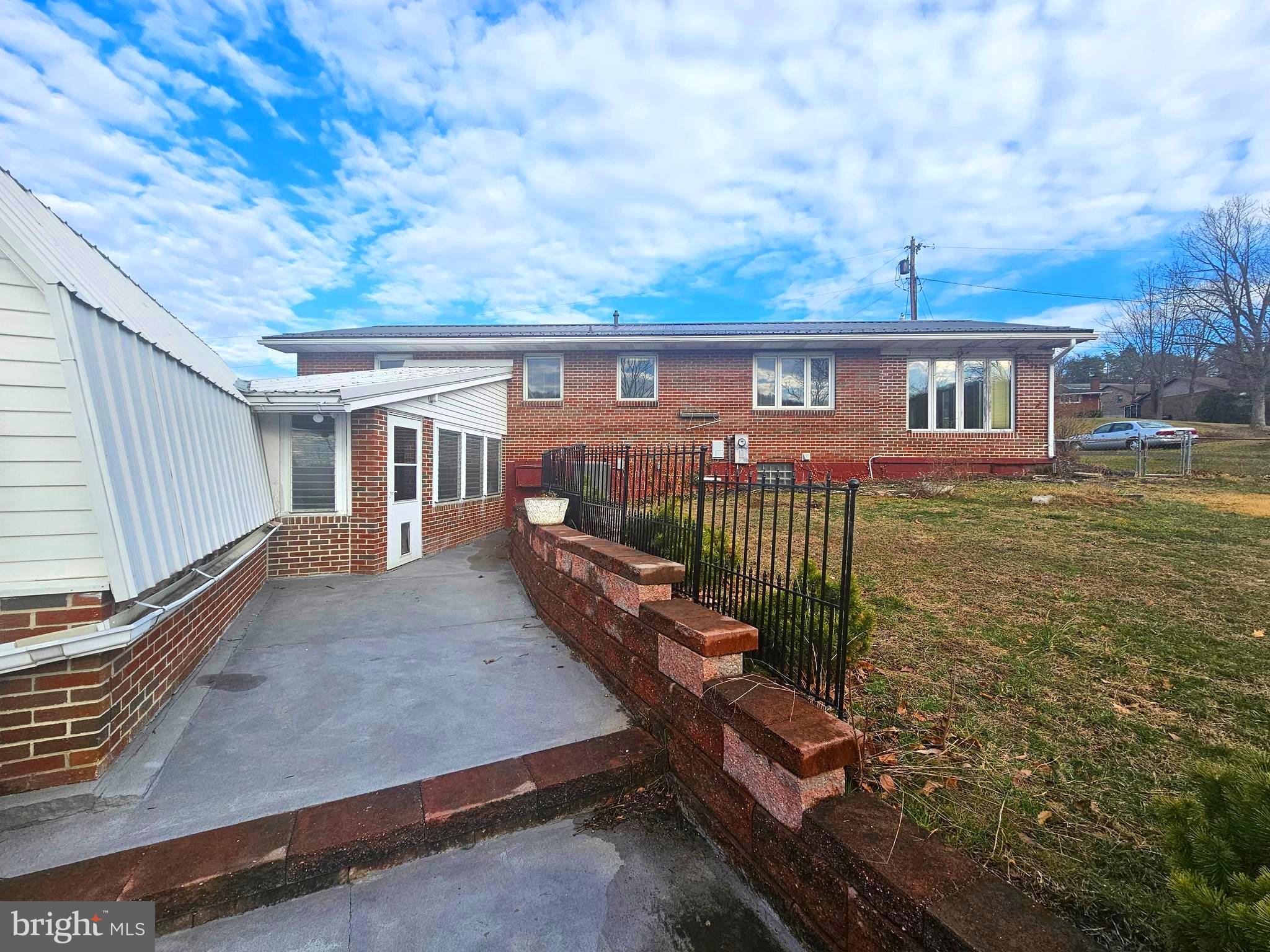 VALLEY VIEW - Residential