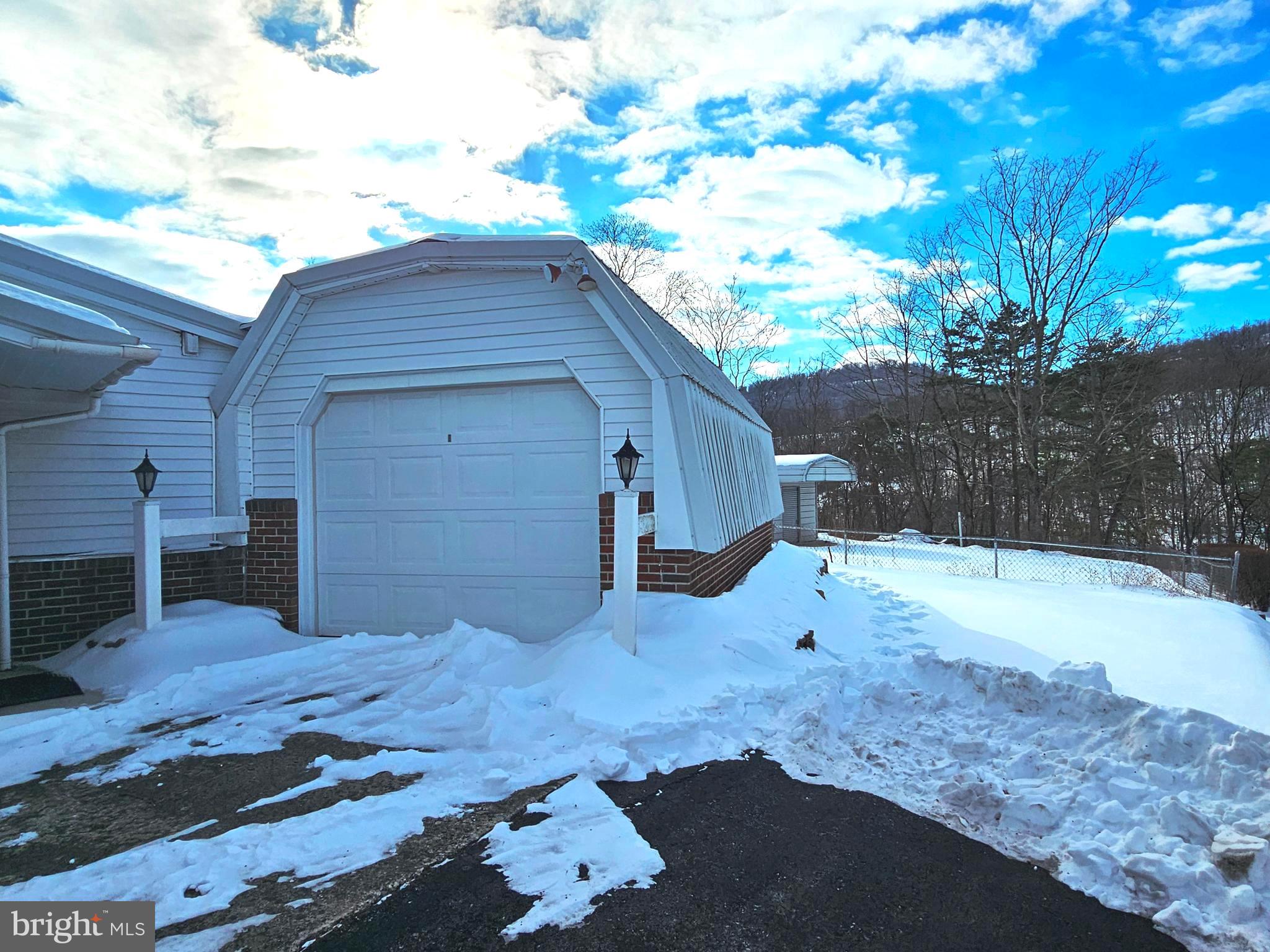 VALLEY VIEW - Residential