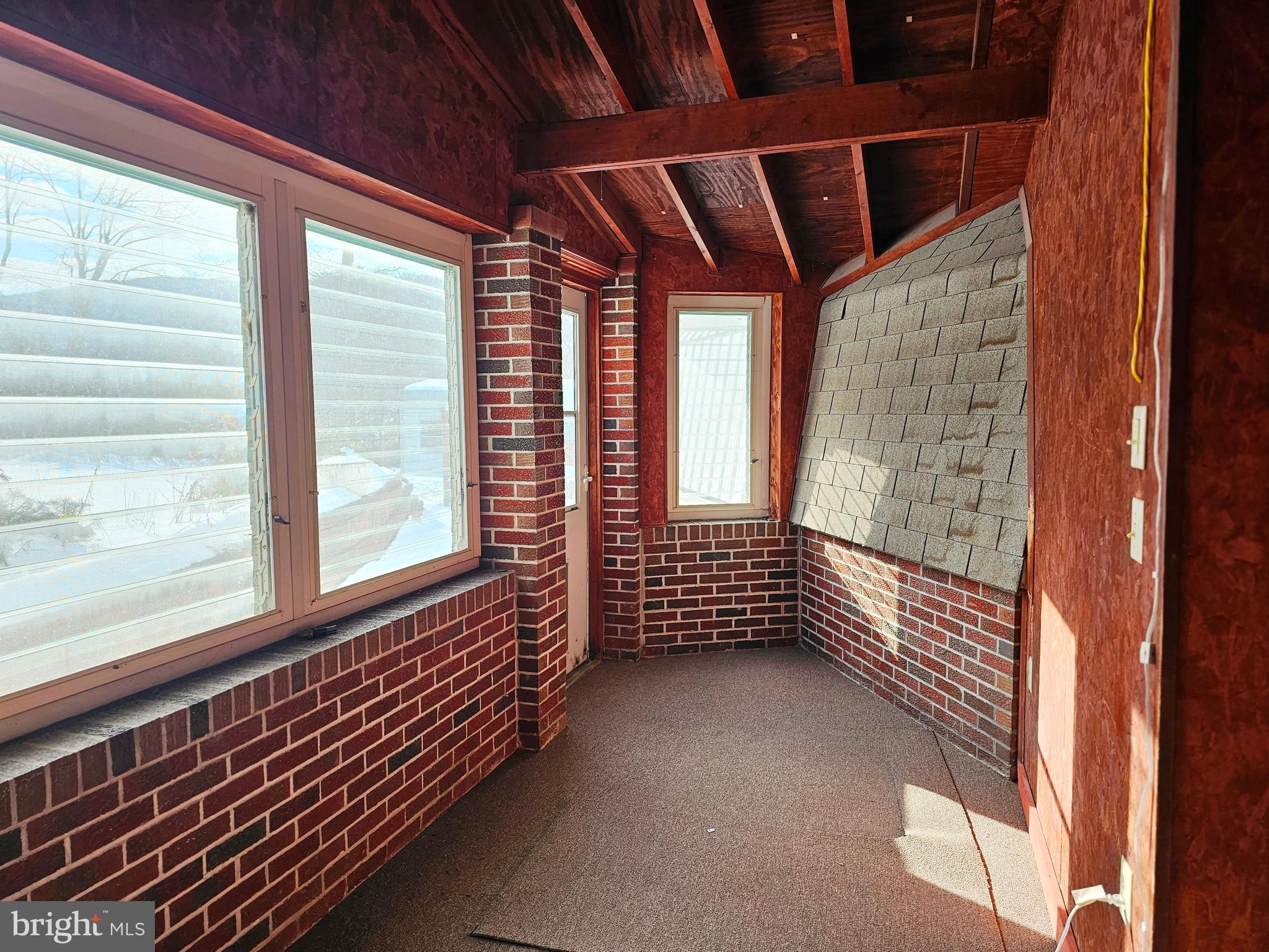 VALLEY VIEW - Residential