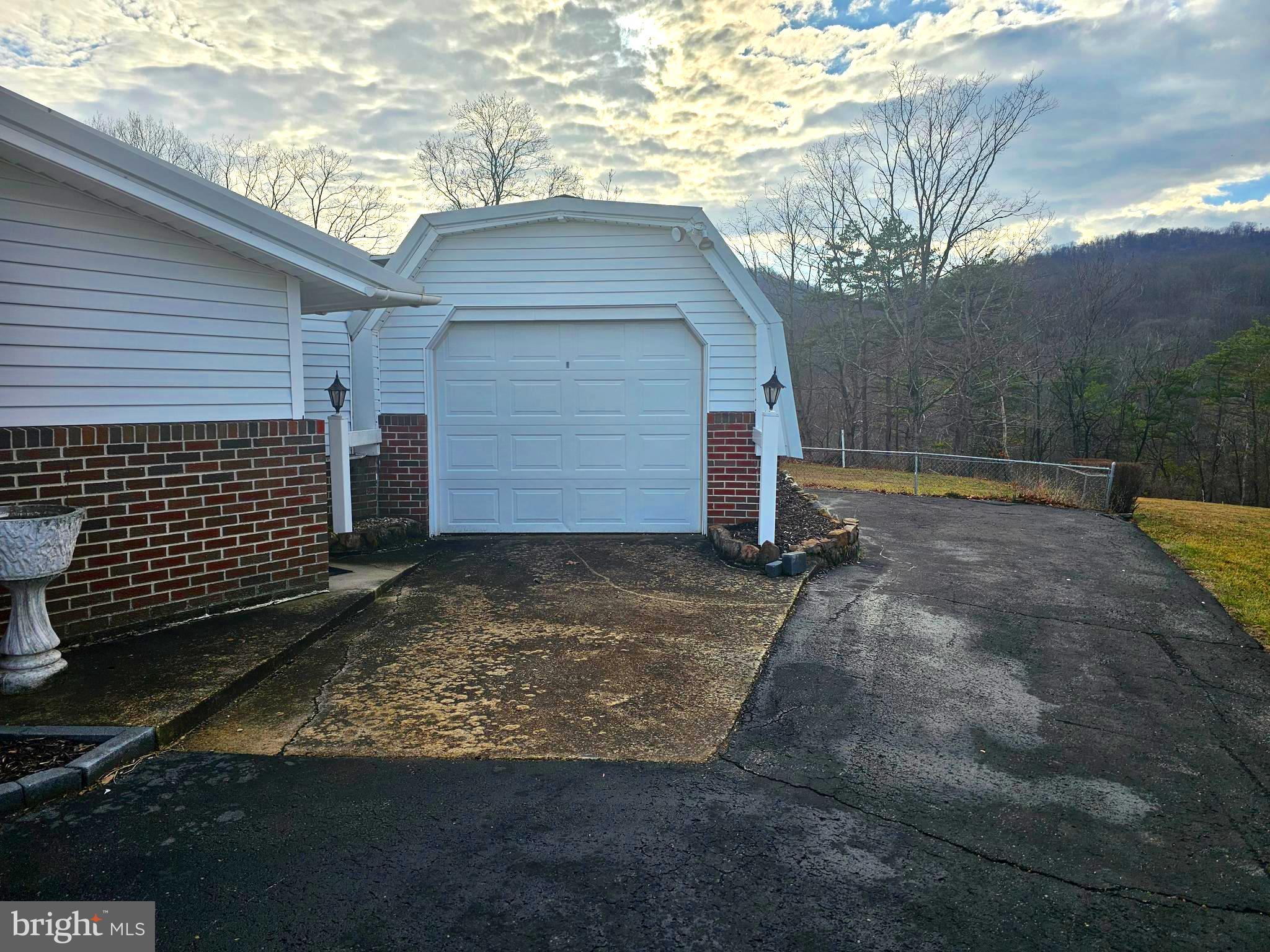 VALLEY VIEW - Residential