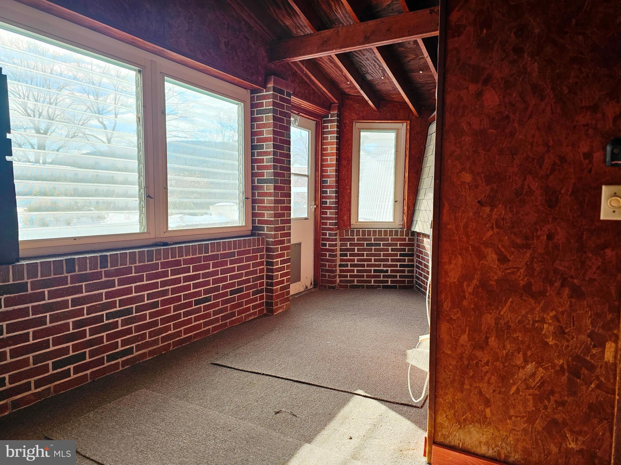 VALLEY VIEW - Residential