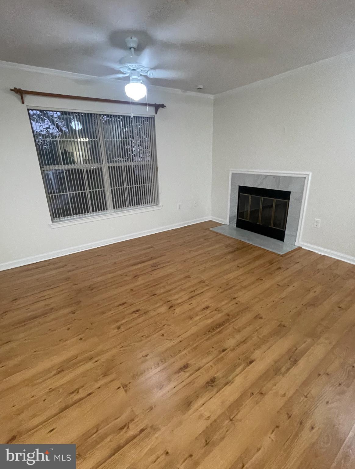 THE VISTAS - Residential Lease