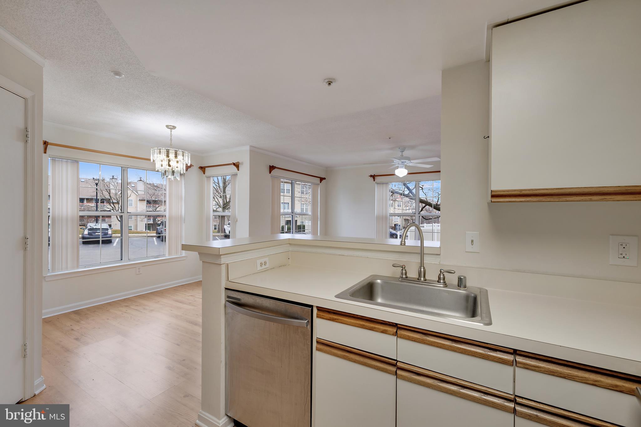 THE VISTAS - Residential Lease