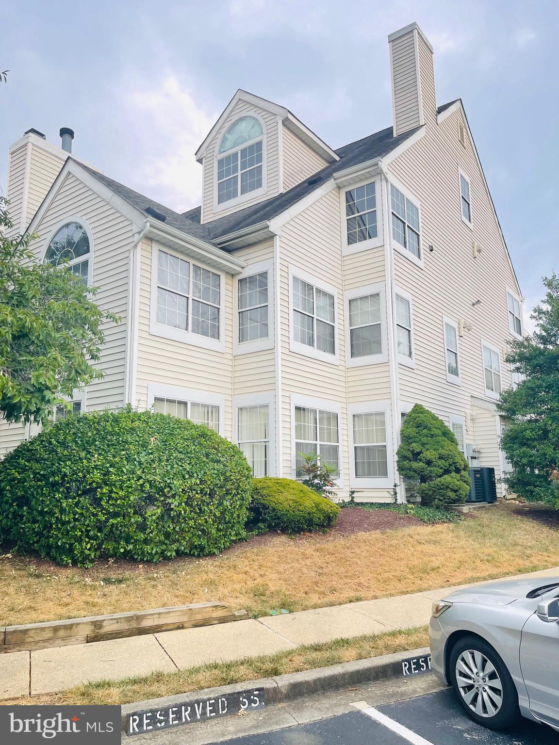 THE VISTAS - Residential Lease