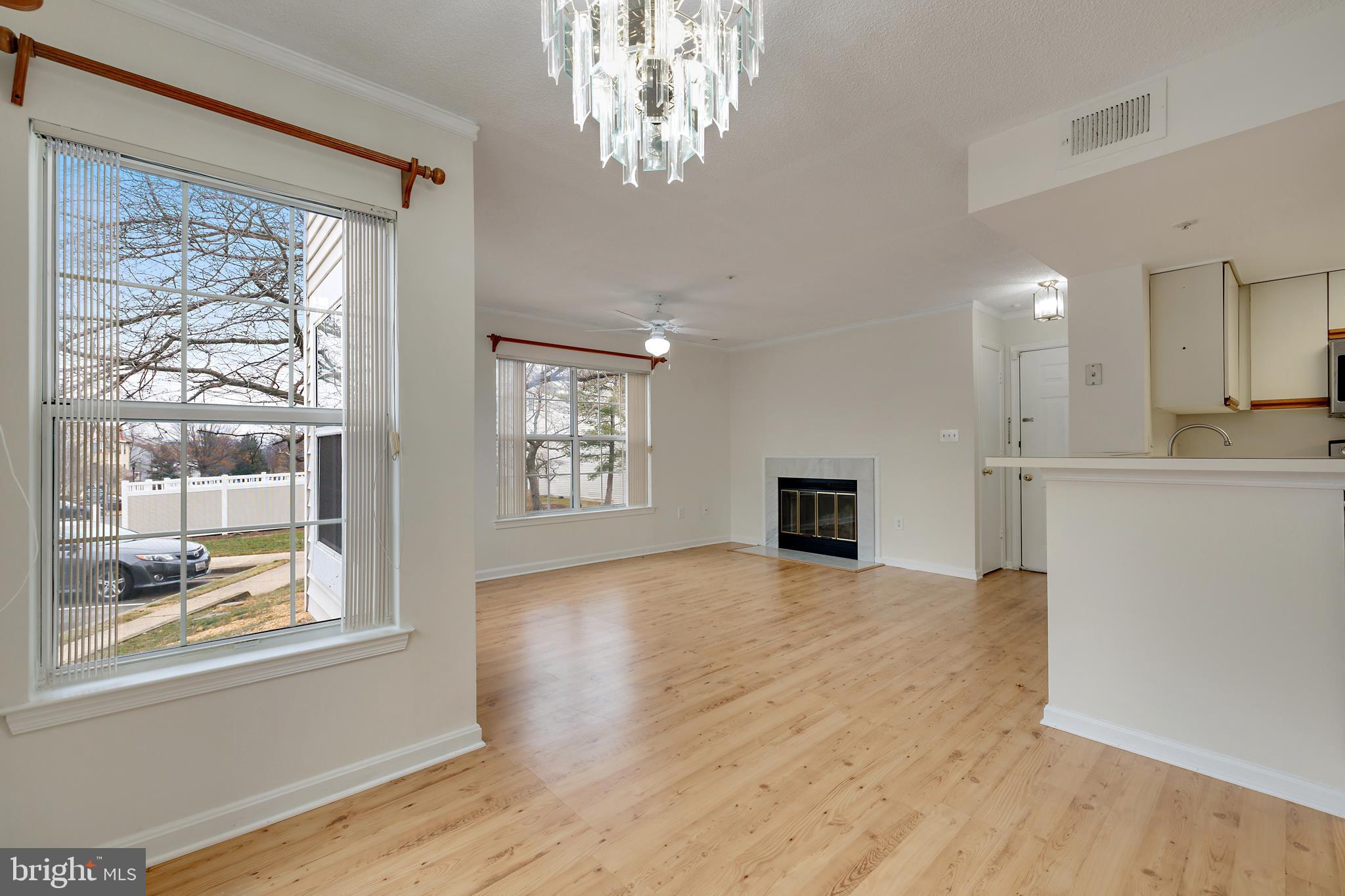 THE VISTAS - Residential Lease