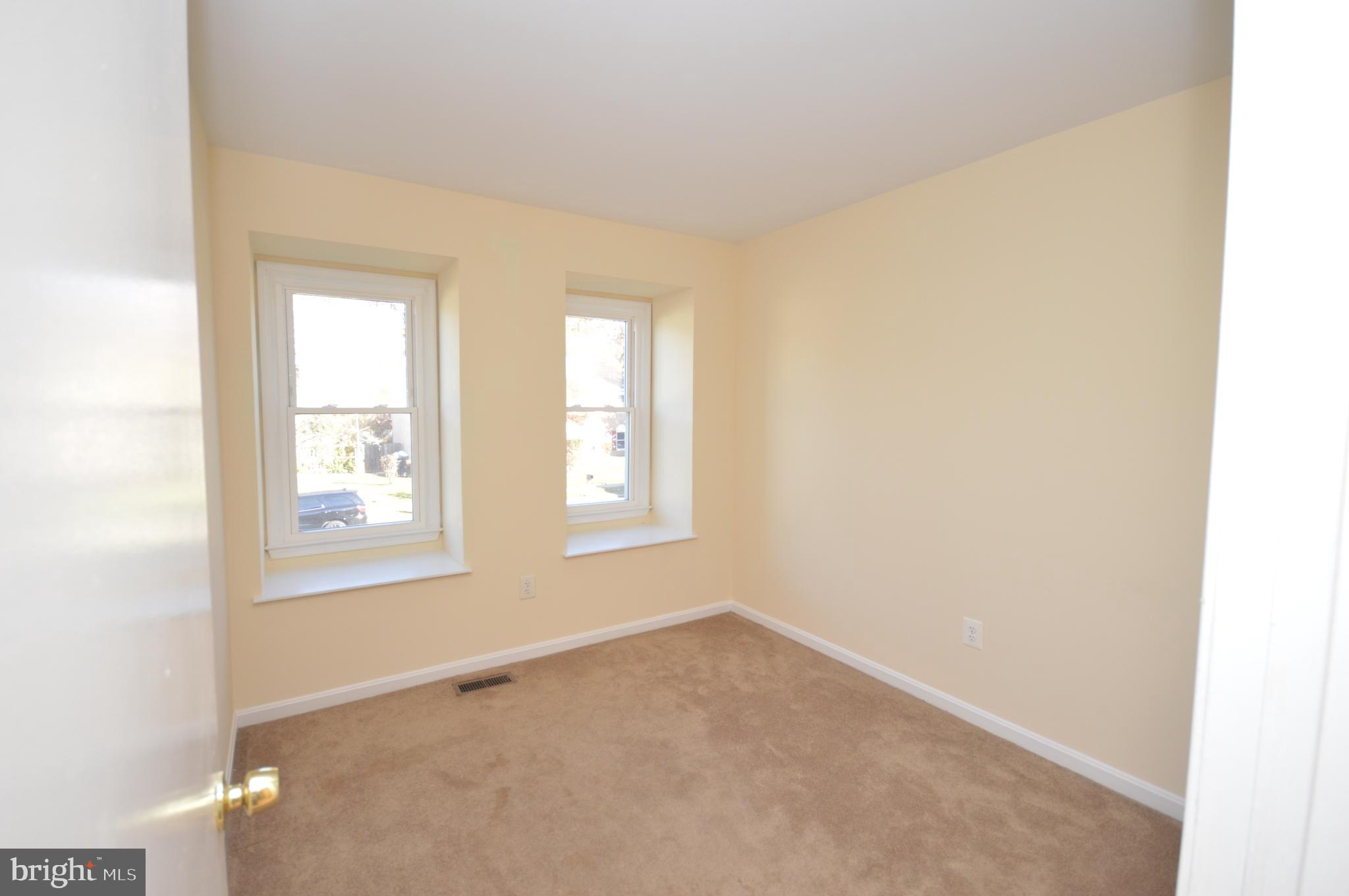 REFLECTION LAKE - Residential