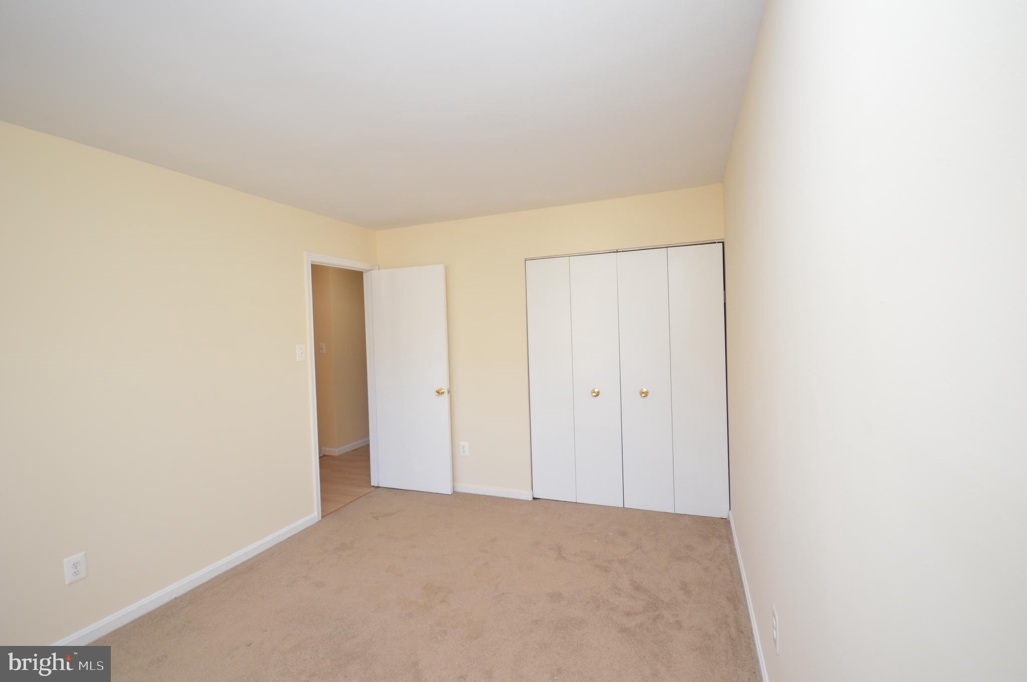 REFLECTION LAKE - Residential