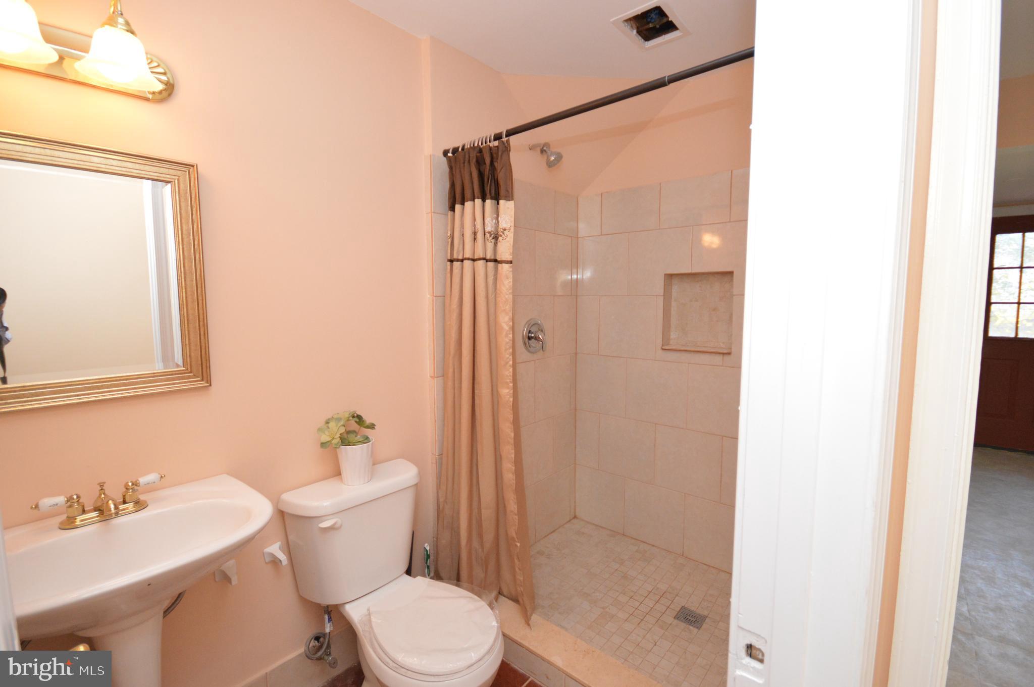 REFLECTION LAKE - Residential