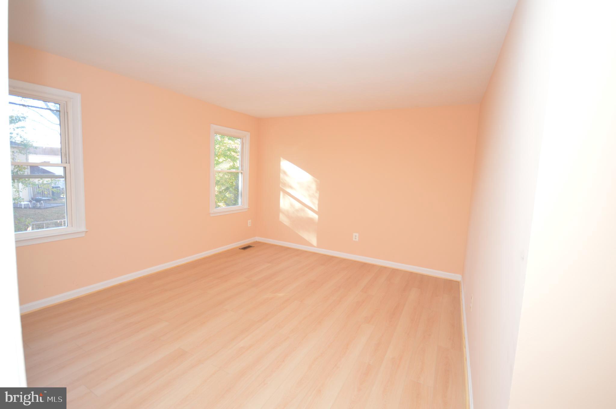 REFLECTION LAKE - Residential