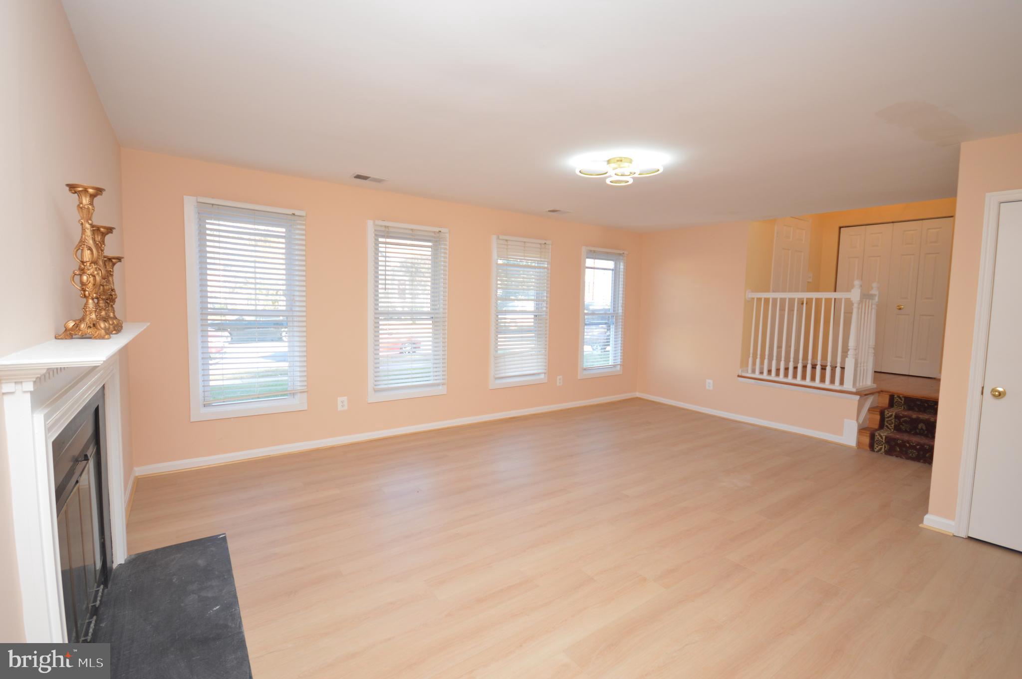 REFLECTION LAKE - Residential