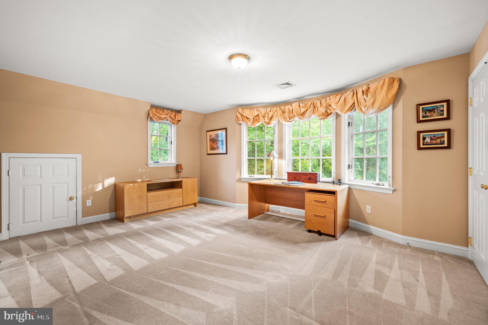 BRYN MAWR - Residential