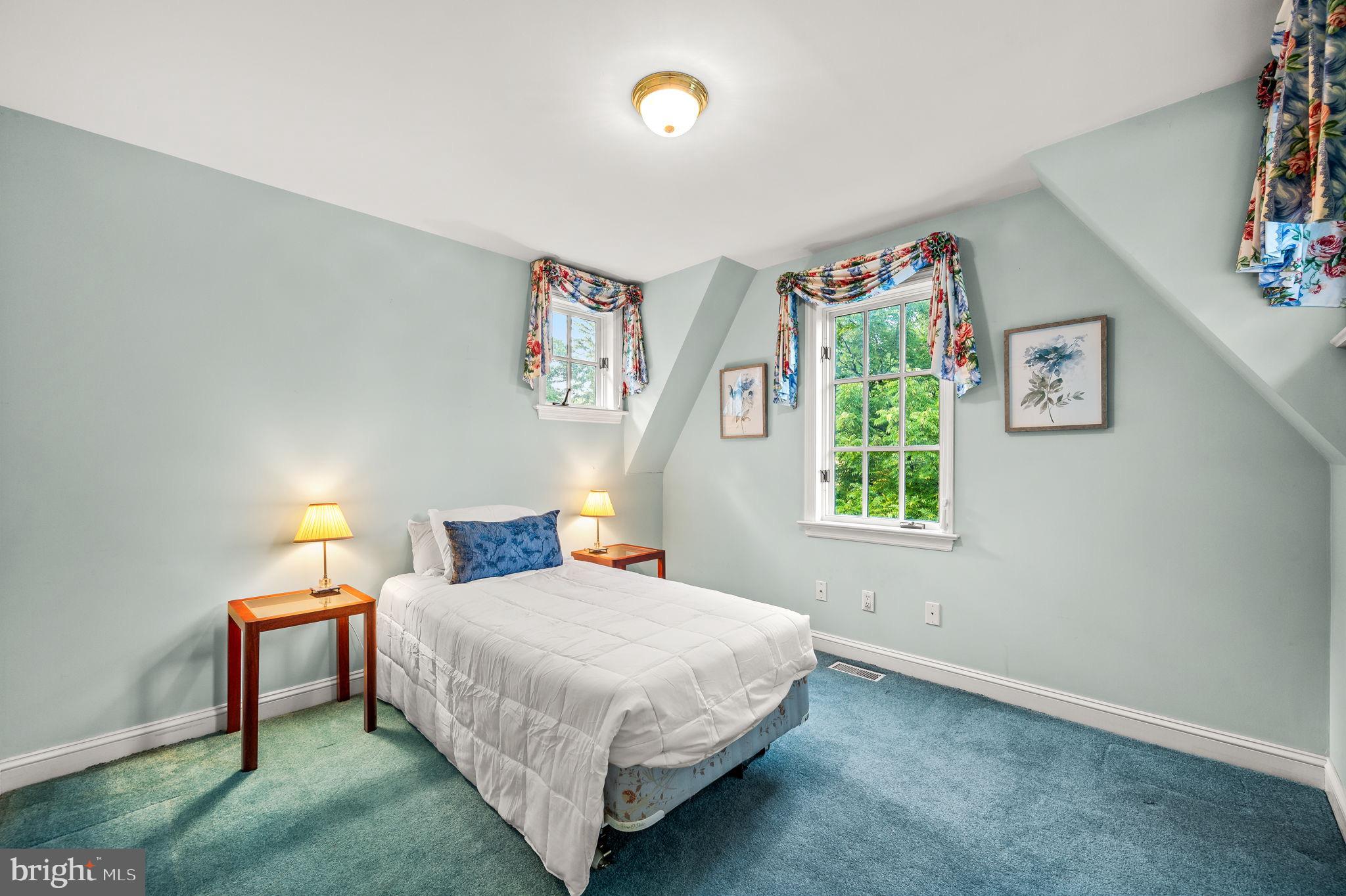 BRYN MAWR - Residential