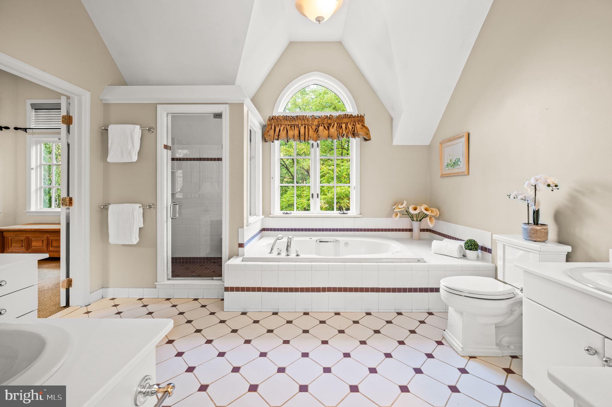 BRYN MAWR - Residential