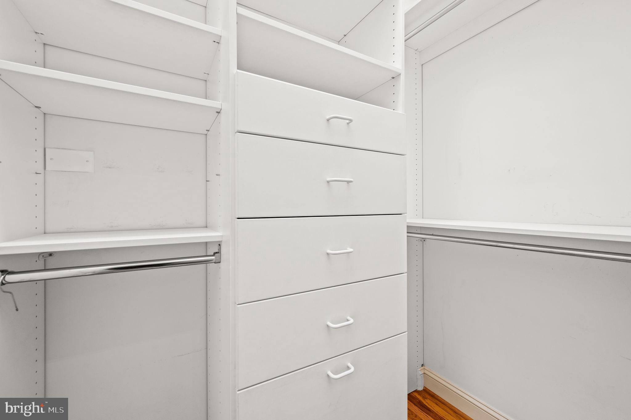 BRYN MAWR - Residential