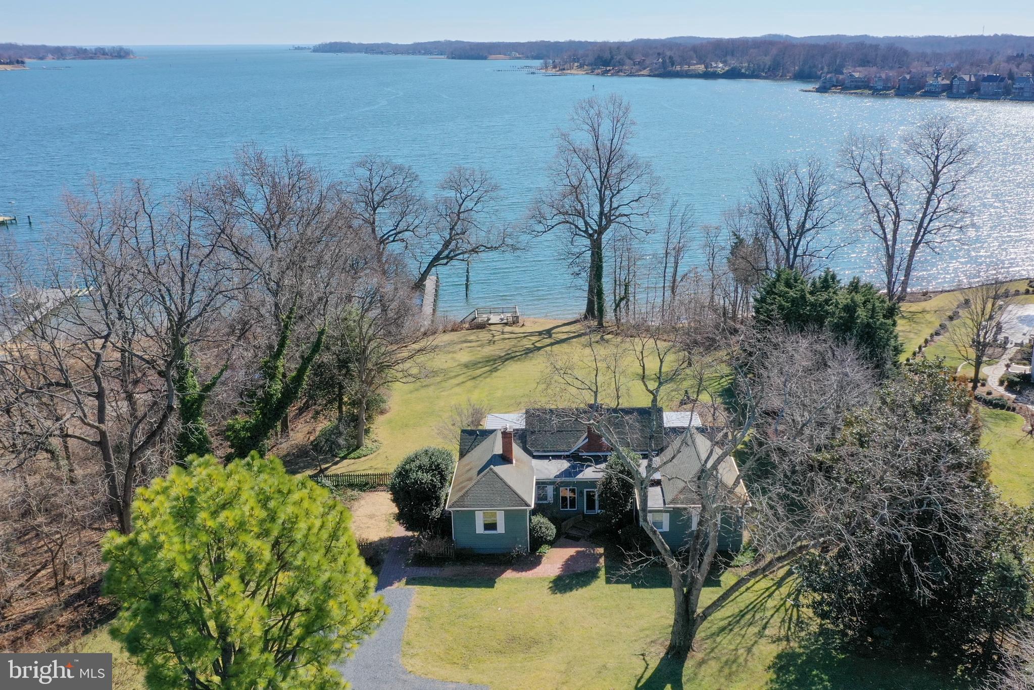 SHADOW POINT - Residential