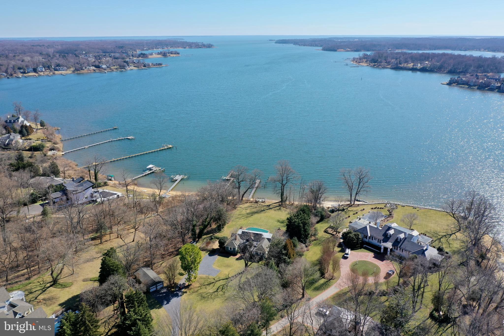 SHADOW POINT - Residential