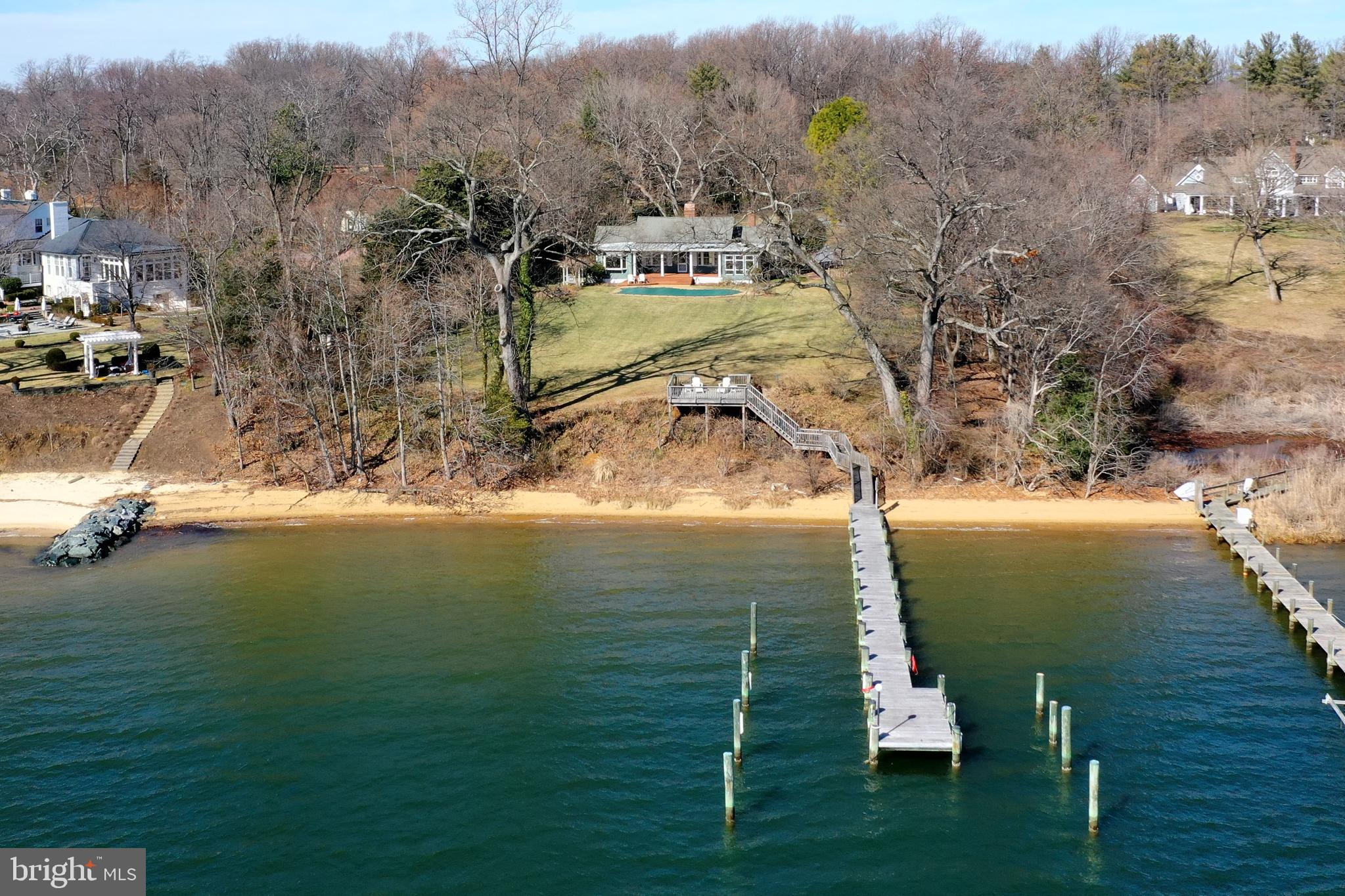 SHADOW POINT - Residential