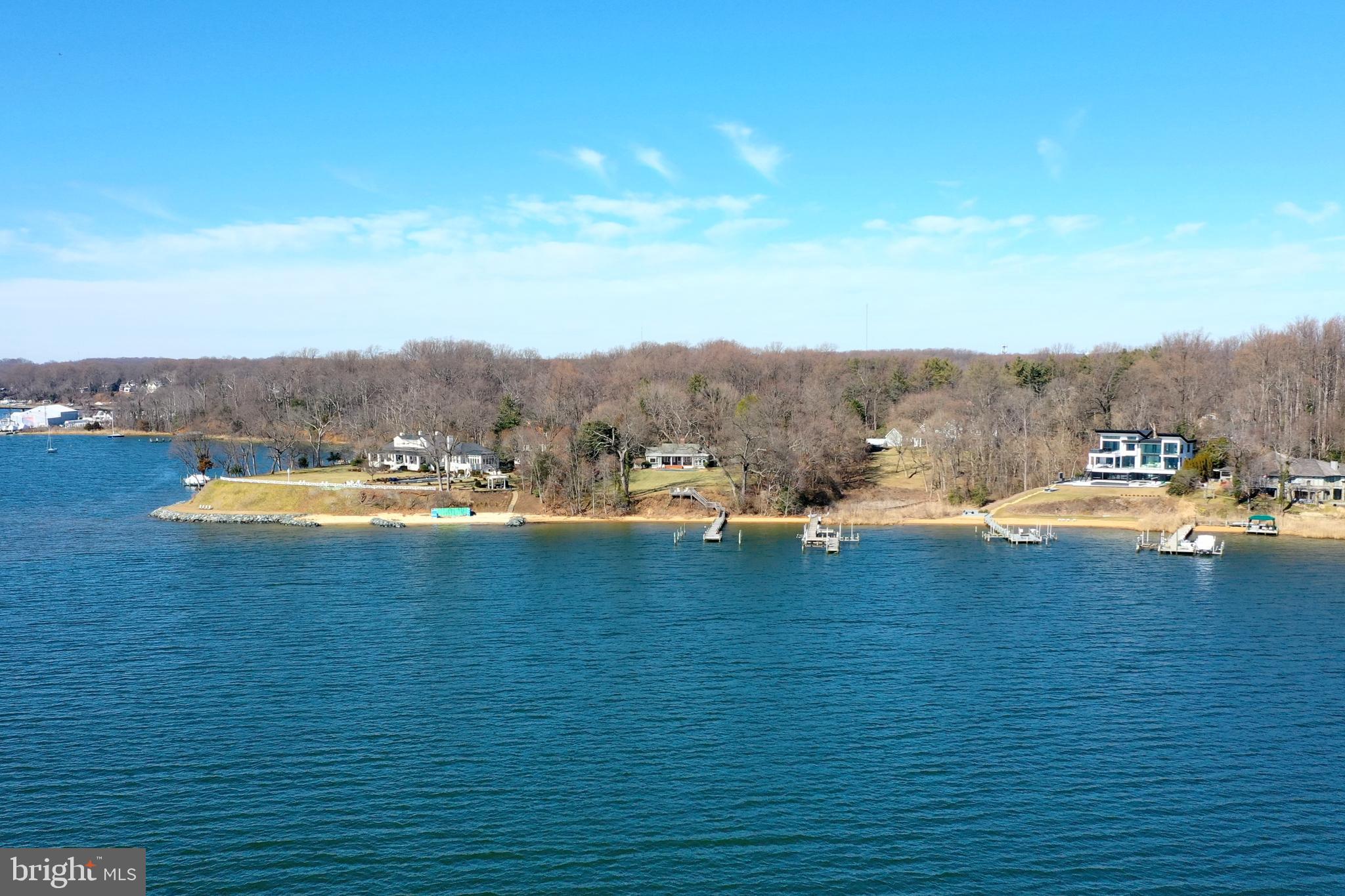 SHADOW POINT - Residential