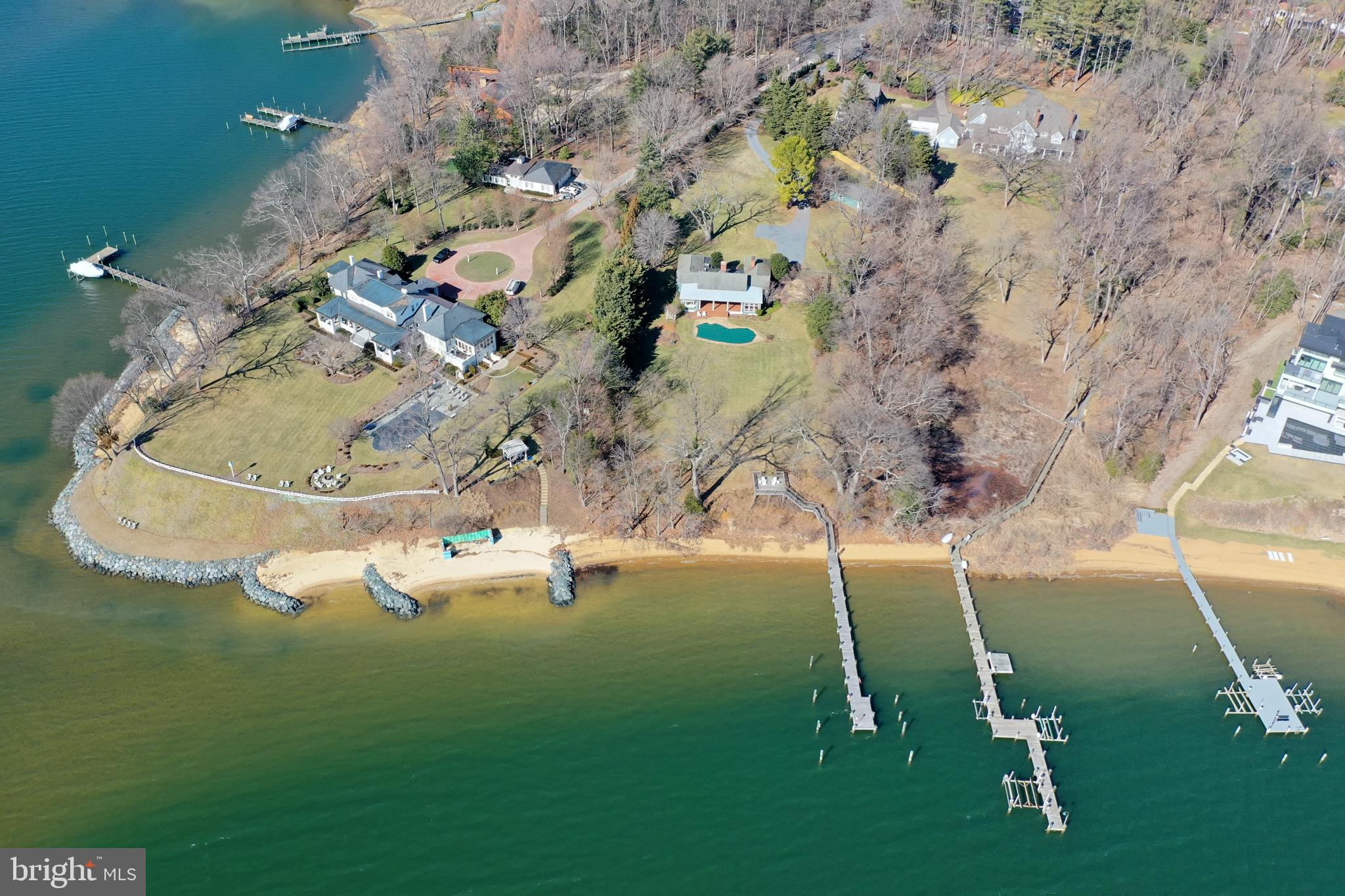 SHADOW POINT - Residential